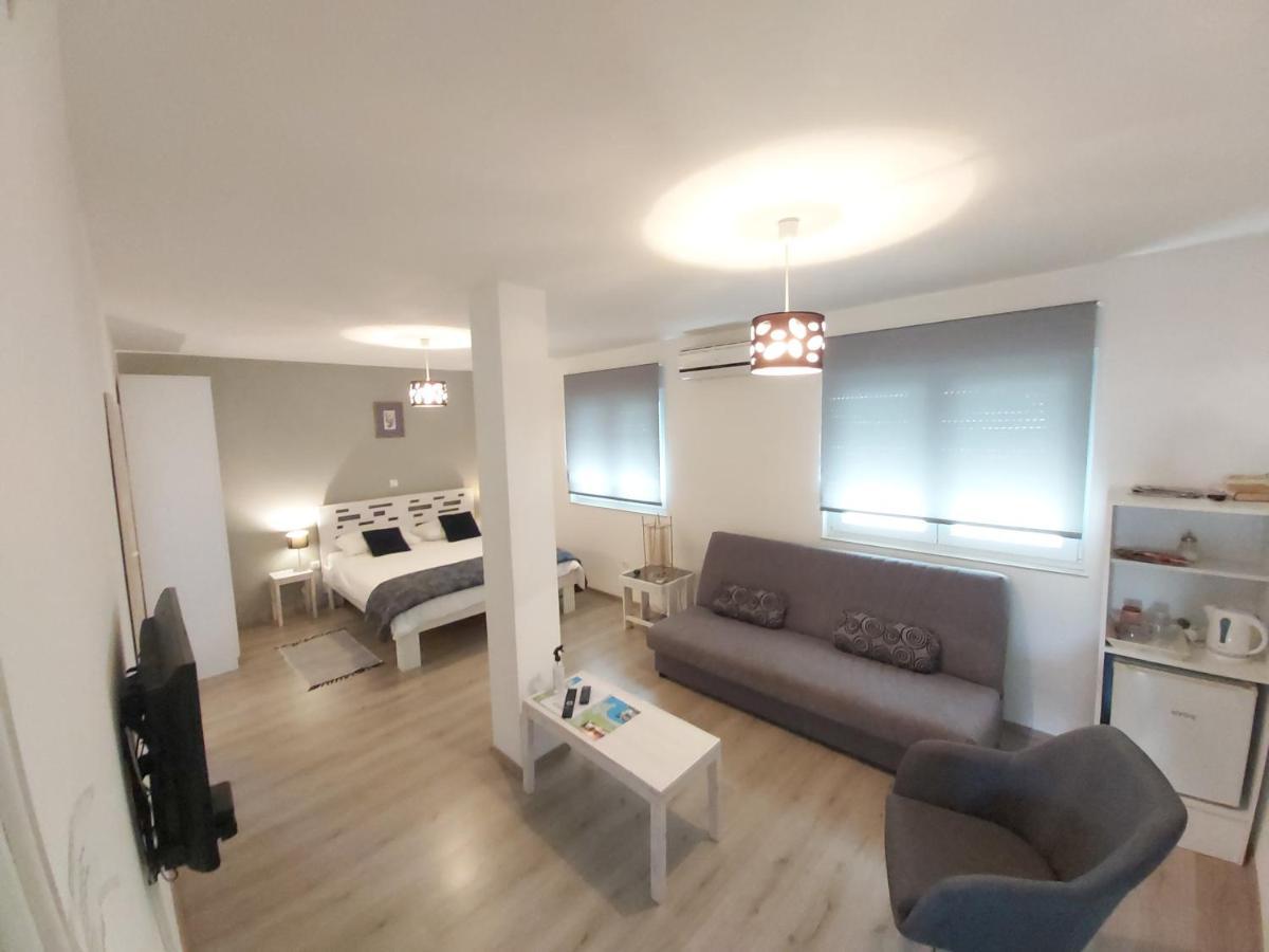 Guest House Dragic ซาดาร์ ห้อง รูปภาพ